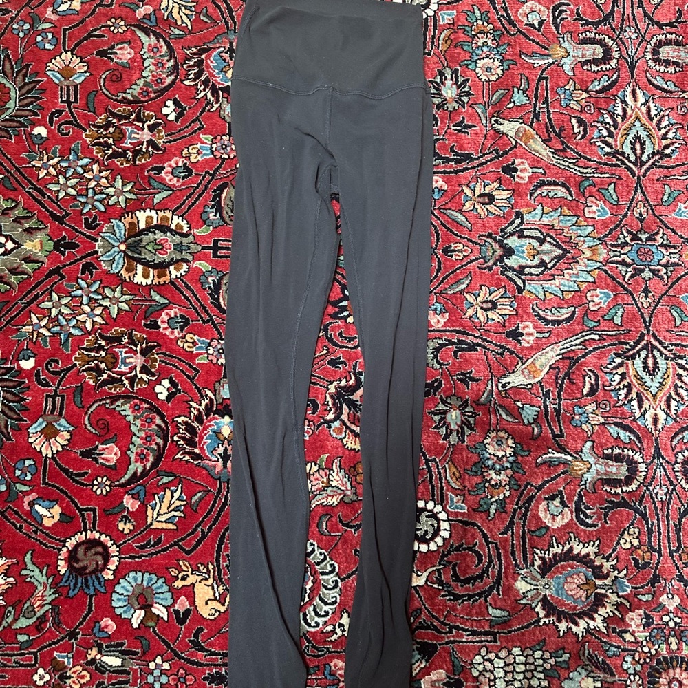 lululemon size 2 black yoga pants!!